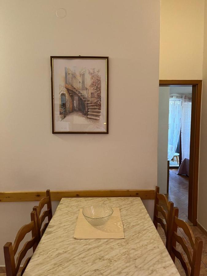 Apartman Gorana With Swimming Pool Jelsa  Exterior foto