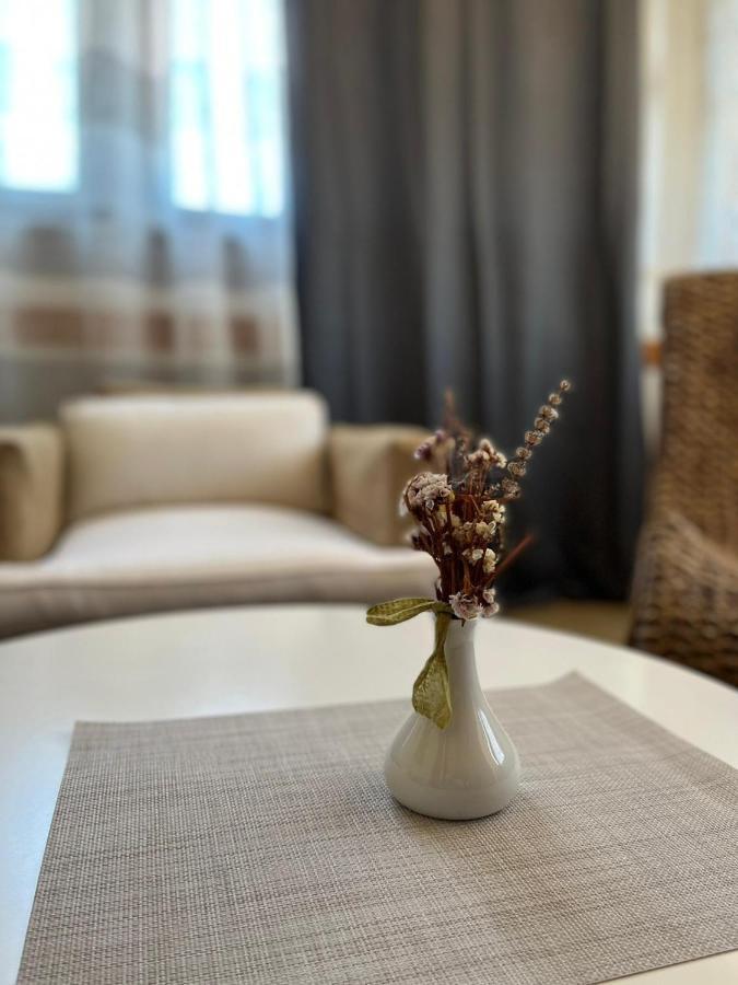 Apartman Gorana With Swimming Pool Jelsa  Exterior foto