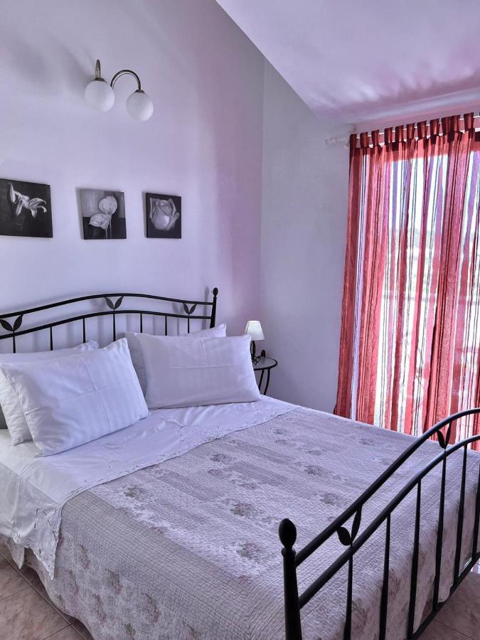 Apartman Gorana With Swimming Pool Jelsa  Exterior foto